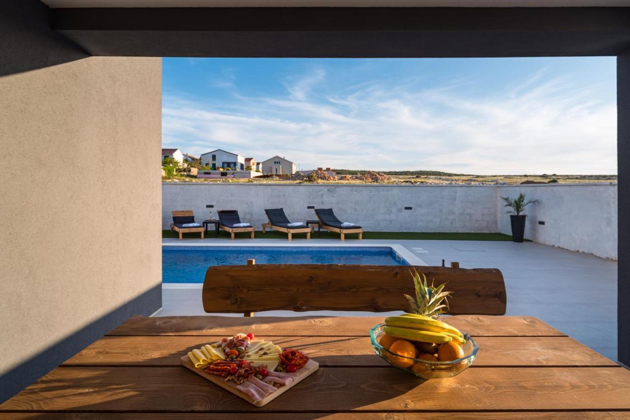 Luxury Villa Noemi Ražanac Zewnętrze zdjęcie