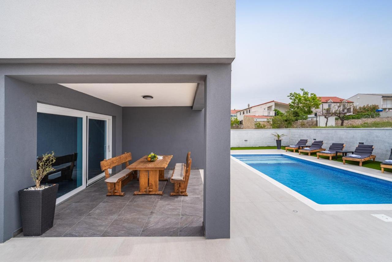 Luxury Villa Noemi Ražanac Zewnętrze zdjęcie