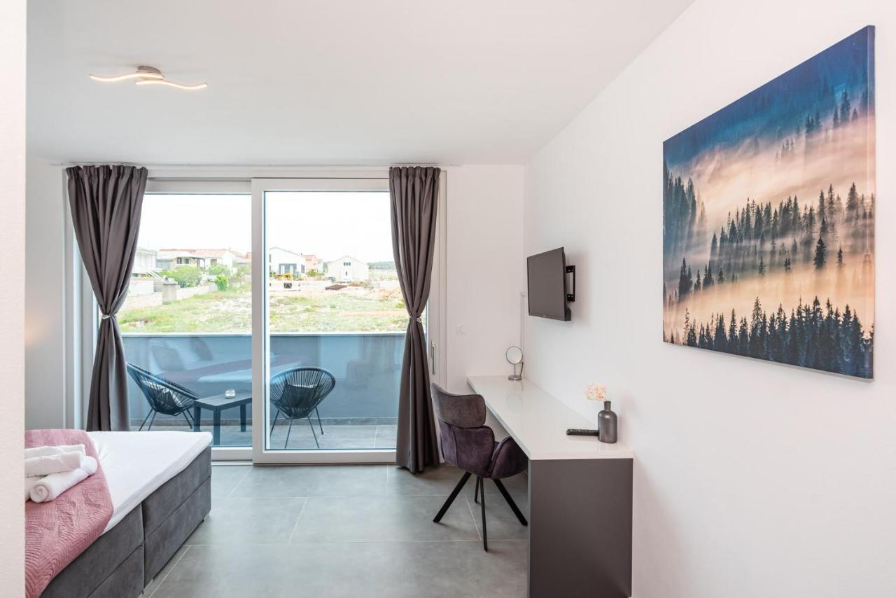 Luxury Villa Noemi Ražanac Zewnętrze zdjęcie