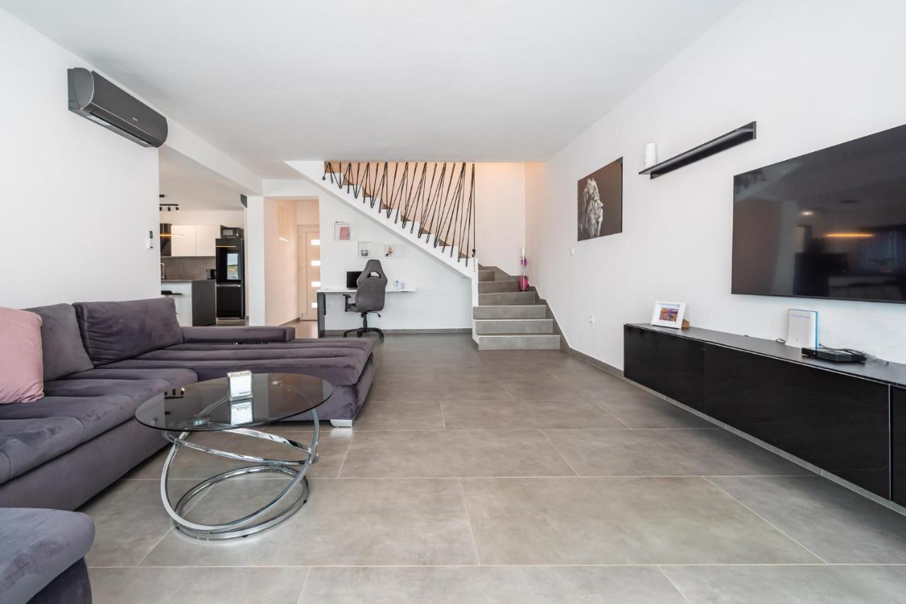 Luxury Villa Noemi Ražanac Zewnętrze zdjęcie