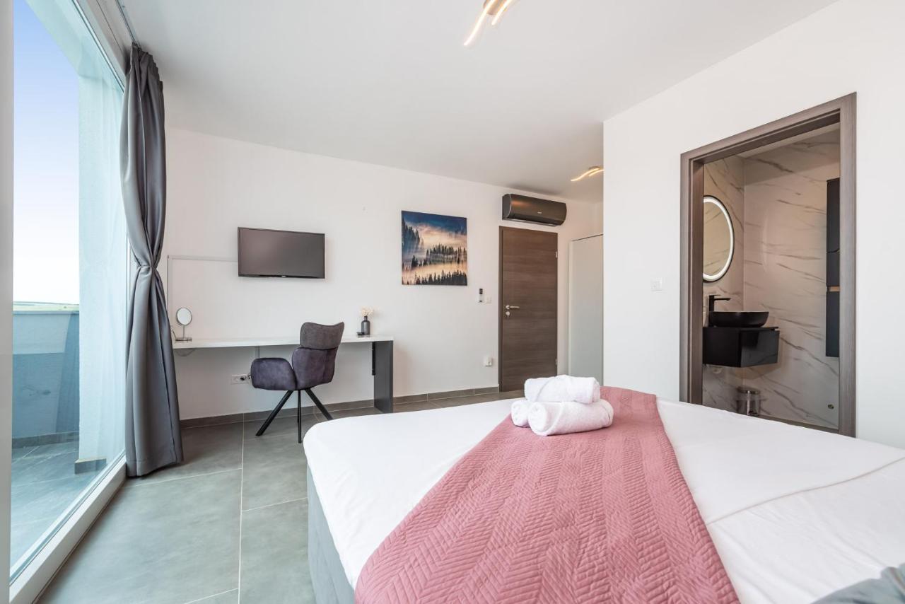 Luxury Villa Noemi Ražanac Zewnętrze zdjęcie