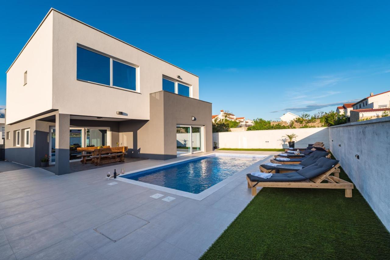 Luxury Villa Noemi Ražanac Zewnętrze zdjęcie