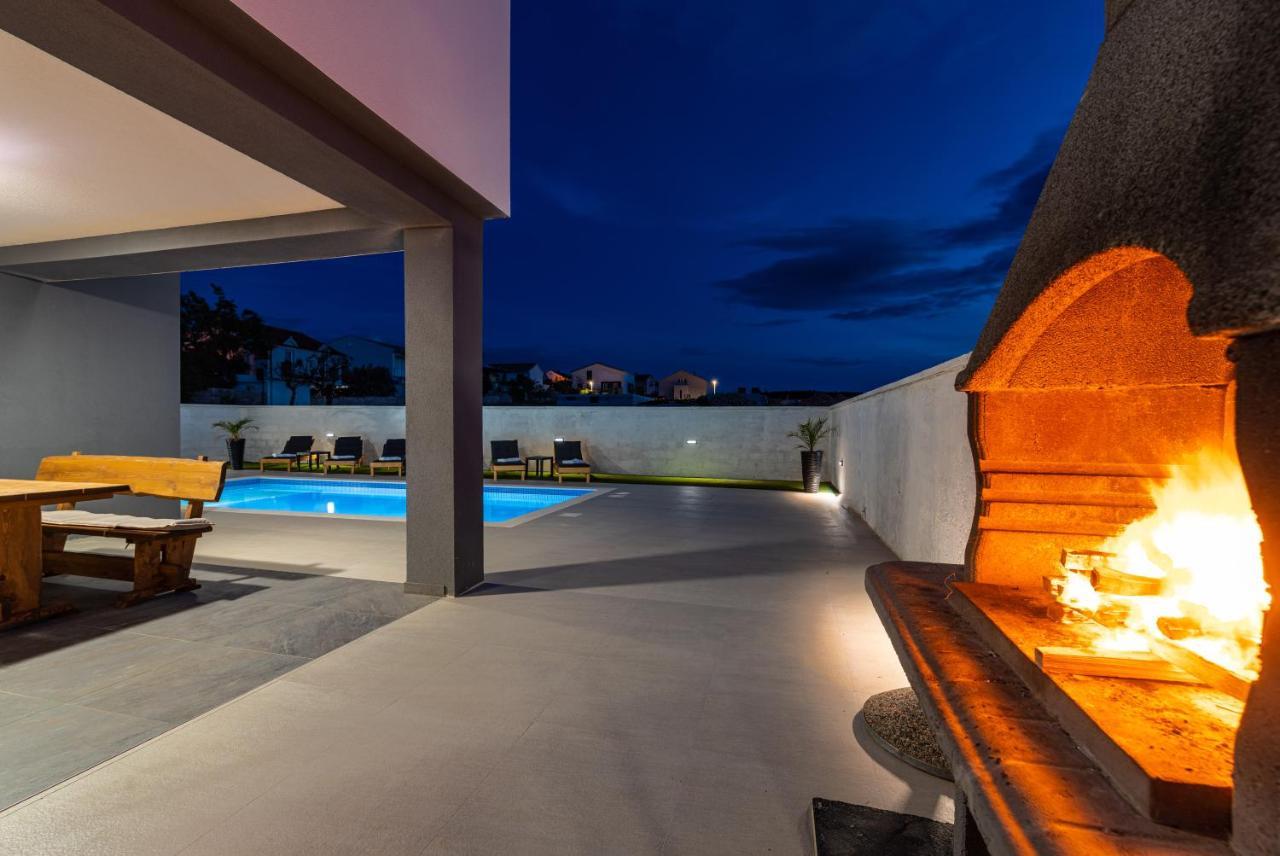 Luxury Villa Noemi Ražanac Zewnętrze zdjęcie
